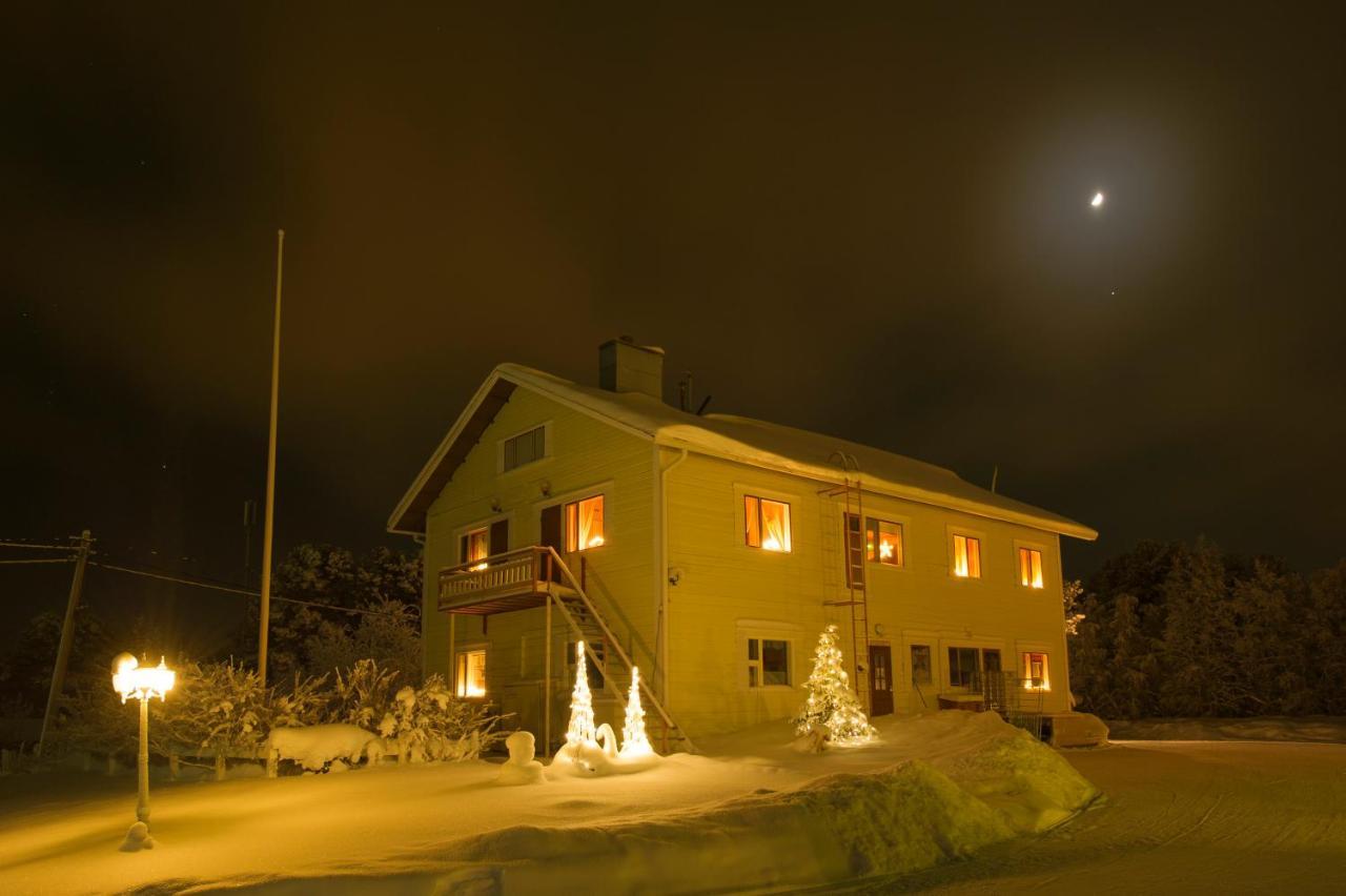 Hotel Hetan Majatalo Enontekiö Exterior foto